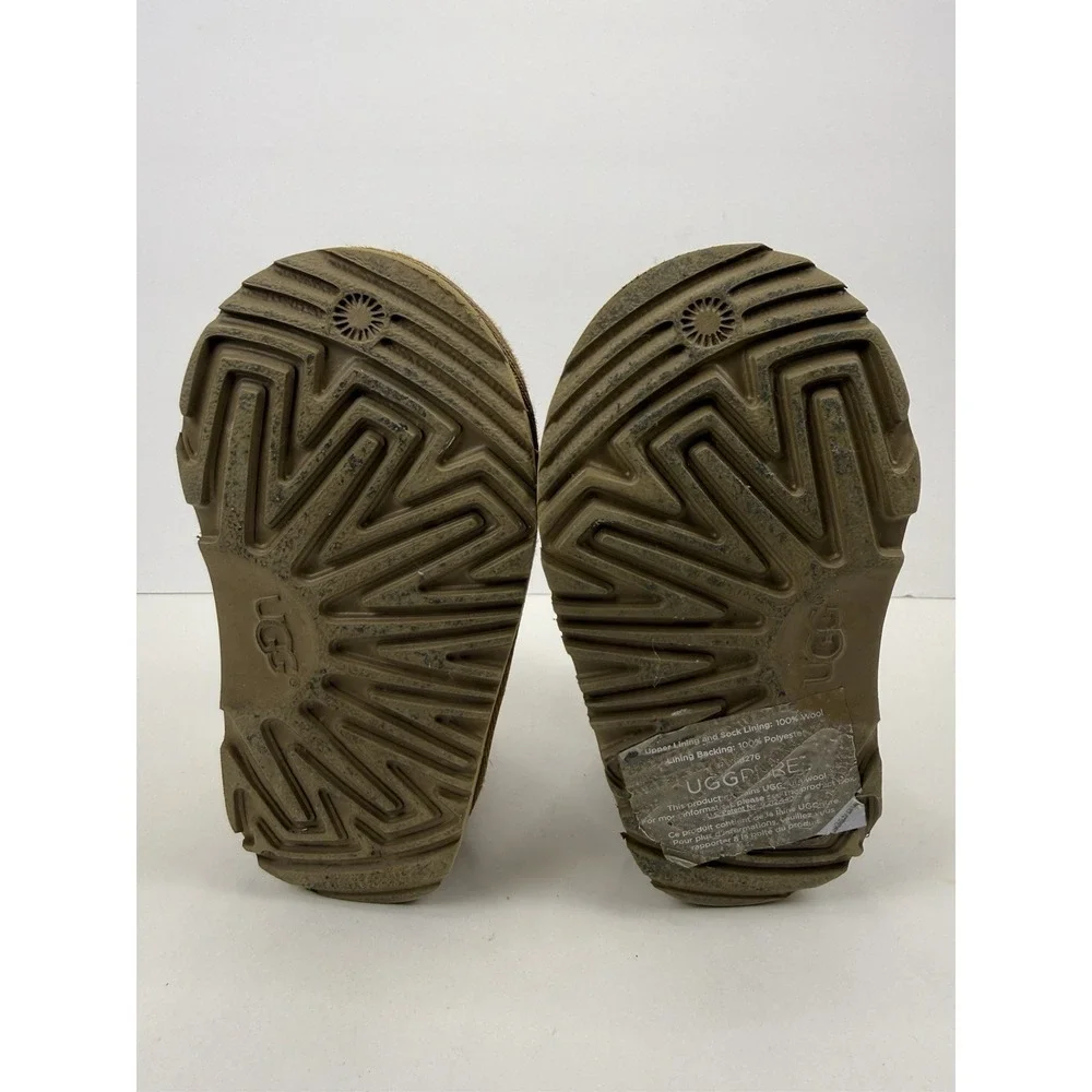 Ugg Neumel II Chestnut Suede Toddler‎ Kids chukka Boots  Size 6